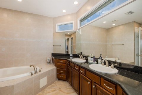 Villa ou maison à vendre à Holiday, Floride: 3 chambres, 219.9 m2 № 2208842 - photo 18