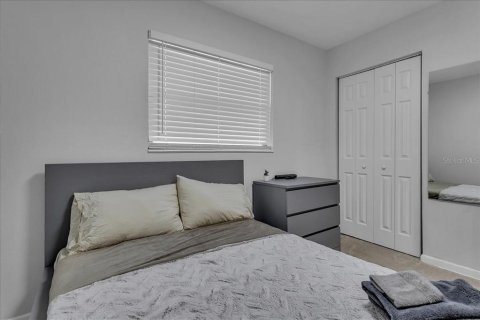 Villa ou maison à louer à Tampa, Floride: 4 chambres, 117.06 m2 № 2412561 - photo 9