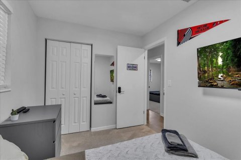 Villa ou maison à louer à Tampa, Floride: 4 chambres, 117.06 m2 № 2412561 - photo 10