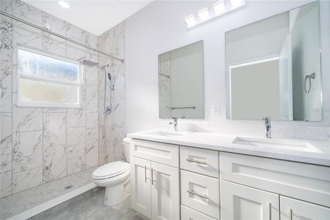 Villa ou maison à louer à Kissimmee, Floride: 3 chambres, 122.82 m2 № 2231842 - photo 13