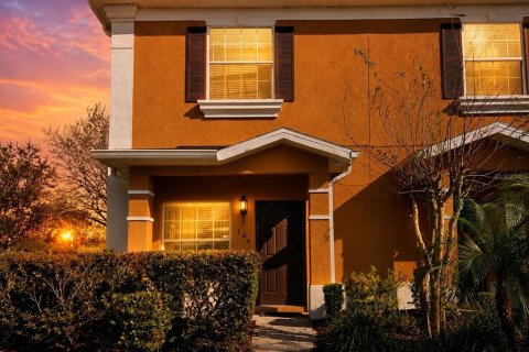Townhouse in Davenport, Florida 2 bedrooms, 99.96 sq.m. № 2236057