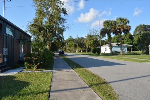 House in Oviedo, Florida 1 bedroom, 39.3 sq.m. № 2203184 - photo 23