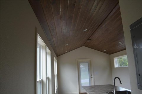 House in Oviedo, Florida 1 bedroom, 39.3 sq.m. № 2203184 - photo 9