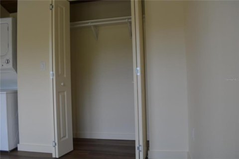 House in Oviedo, Florida 1 bedroom, 39.3 sq.m. № 2203184 - photo 19