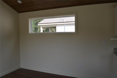 House in Oviedo, Florida 1 bedroom, 39.3 sq.m. № 2203184 - photo 13