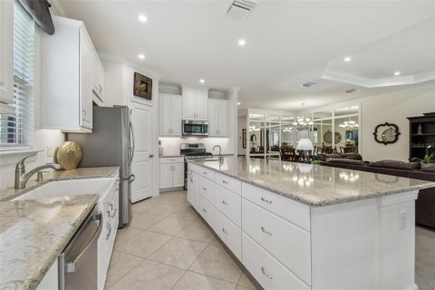 Casa en venta en Wesley Chapel, Florida, 3 dormitorios, 216.83 m2 № 1719809 - foto 6