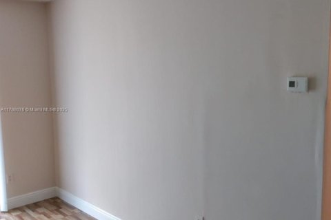 Condominio en venta en Miami, Florida, 2 dormitorios, 96.25 m2 № 1863430 - foto 6