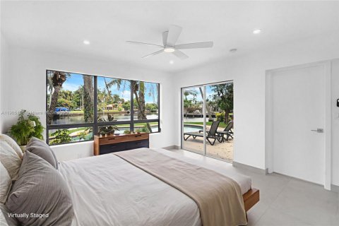 House in Hollywood, Florida 4 bedrooms, 148.83 sq.m. № 1955257 - photo 16