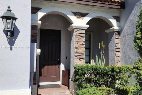 Condominio en Doral, Florida, 3 dormitorios  № 2011355