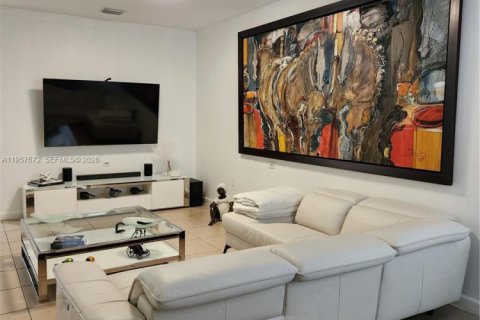 Condominio en venta en Doral, Florida, 3 dormitorios, 149.57 m2 № 2011355 - foto 4