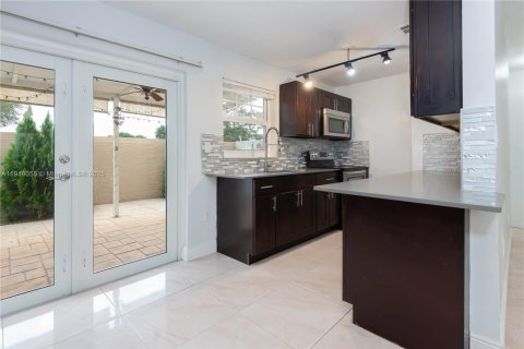 Villa ou maison à vendre à Miami Gardens, Floride: 3 chambres, 138.52 m2 № 1970795 - photo 8