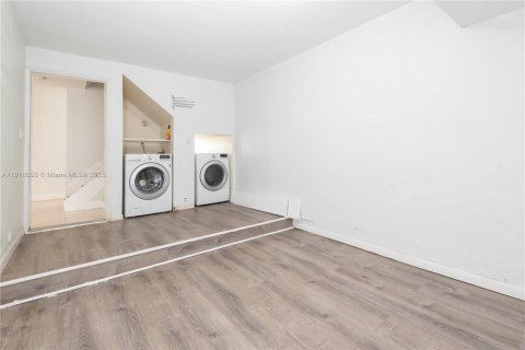 Villa ou maison à vendre à Miami Gardens, Floride: 3 chambres, 138.52 m2 № 1970795 - photo 11