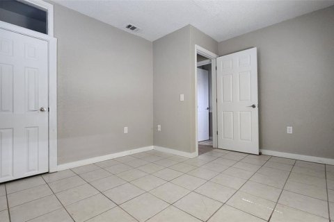House in Port Richey, Florida 3 bedrooms, 96.99 sq.m. № 2384408 - photo 12