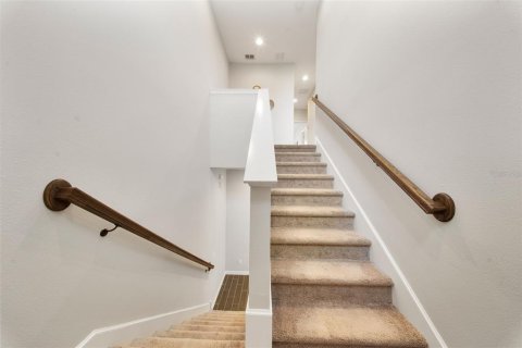 Touwnhouse à vendre à Altamonte Springs, Floride: 3 chambres, 177.26 m2 № 1598241 - photo 9