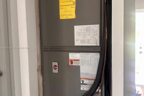 Купить виллу или дом в Корал-Спрингс, Флорида 2 спальни, 106.56м2, № 2027667 - фото 12