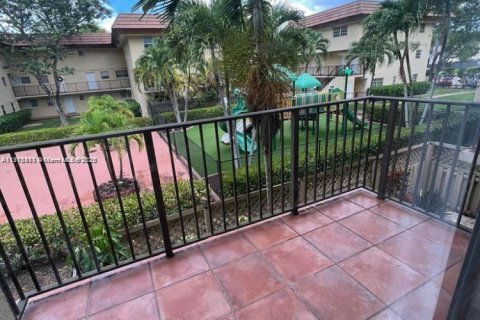 Купить кондоминиум в Майами, Флорида 2 спальни, 105.91м2, № 1970587 - фото 14