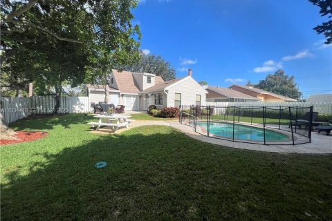 House in Delray Beach, Florida 3 bedrooms, 133.41 sq.m. № 1994689 - photo 15