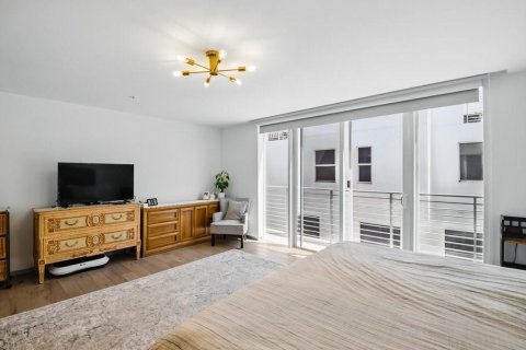 Townhouse in Fort Lauderdale, Florida 4 bedrooms, 207.26 sq.m. № 2147122 - photo 30