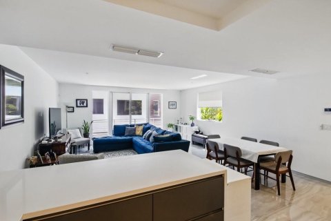 Townhouse in Fort Lauderdale, Florida 4 bedrooms, 207.26 sq.m. № 2147122 - photo 6
