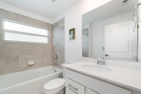 Copropriété à louer à Punta Gorda, Floride: 2 chambres, 145.76 m2 № 1878302 - photo 16