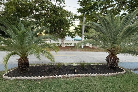Casa en venta en Fort Lauderdale, Florida, 4 dormitorios, 179.67 m2 № 2182743 - foto 4