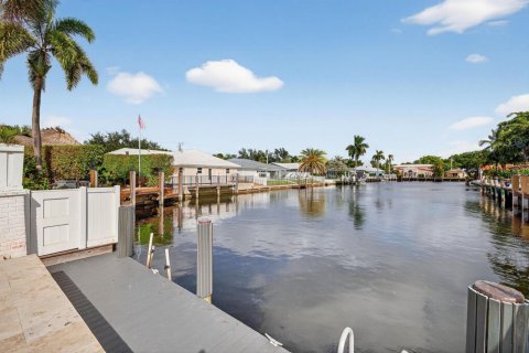 Casa en venta en Fort Lauderdale, Florida, 4 dormitorios, 179.67 m2 № 2182743 - foto 17