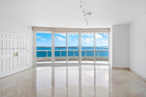 Condo in Miami, Florida, 3 bedrooms № 1980571 - photo 8