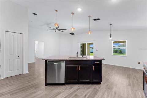 Villa ou maison à louer à Sun City Center, Floride: 4 chambres, 173.63 m2 № 2431935 - photo 19
