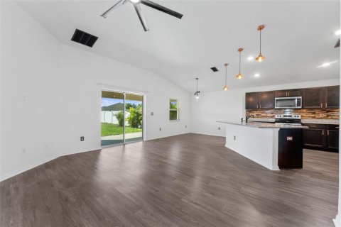 Villa ou maison à louer à Sun City Center, Floride: 4 chambres, 173.63 m2 № 2431935 - photo 10