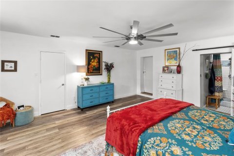 House in Keystone Heights, Florida 4 bedrooms, 191.19 sq.m. № 1869429 - photo 6