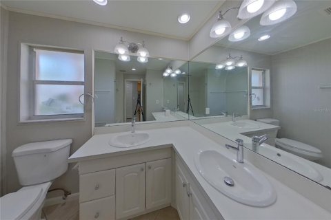 Villa ou maison à louer à Largo, Floride: 4 chambres, 249.63 m2 № 2385961 - photo 17