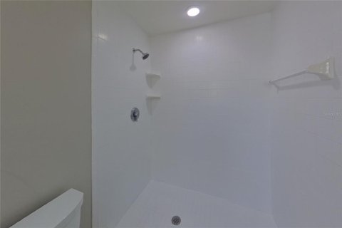 Villa ou maison à louer à Largo, Floride: 4 chambres, 249.63 m2 № 2385961 - photo 13