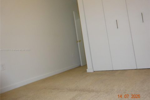 Touwnhouse à vendre à Lauderhill, Floride: 3 chambres, 126.35 m2 № 1712429 - photo 24