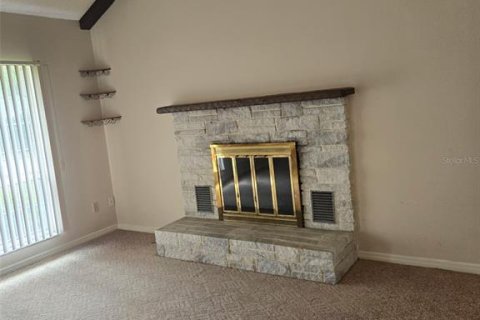 Townhouse in Ocala, Florida 3 bedrooms, 167.22 sq.m. № 2213680 - photo 3