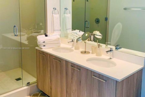 Купить кондоминиум в Майами, Флорида 3 спальни, 107.02м2, № 1925064 - фото 11