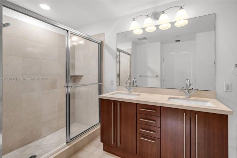 Condominio en venta en Miami, Florida, 2 dormitorios, 94.11 m2 № 1633970 - foto 16