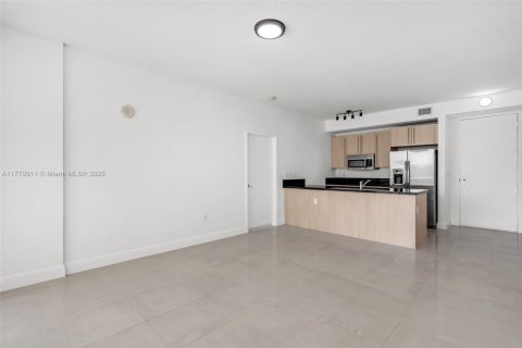Condominio en venta en Miami, Florida, 2 dormitorios, 94.11 m2 № 1633970 - foto 11