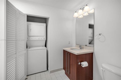 Condominio en venta en Miami, Florida, 2 dormitorios, 94.11 m2 № 1633970 - foto 20