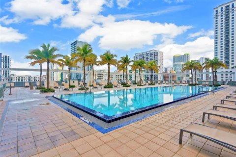 Condominio en venta en Miami, Florida, 2 dormitorios, 94.11 m2 № 1633970 - foto 24