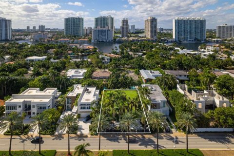 Land in Golden Beach, Florida № 1967431 - photo 18