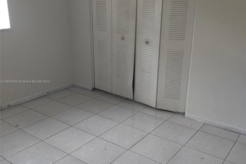 Купить коммерческую недвижимость в Халландейл-Бич, Флорида 195.09м2, № 1960798 - фото 10