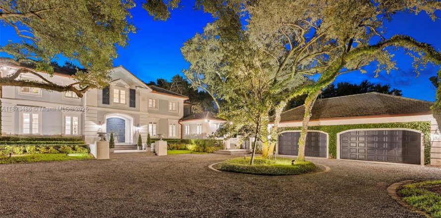 Villa ou maison à Coral Gables, Floride 5 chambres, 634.62 m2 № 1895976