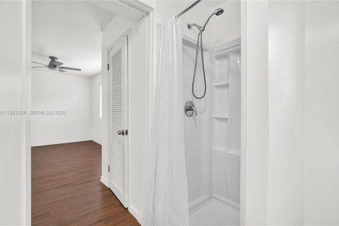House in Fort Lauderdale, Florida 3 bedrooms, 86.77 sq.m. № 2048780 - photo 16