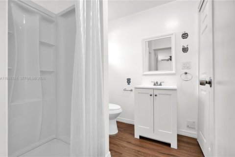 House in Fort Lauderdale, Florida 3 bedrooms, 86.77 sq.m. № 2048780 - photo 14