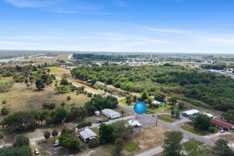 Immobilier commercial à vendre à Moore Haven, Floride № 2146272 - photo 22