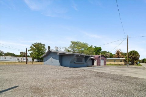 Immobilier commercial à vendre à Moore Haven, Floride № 2146272 - photo 2