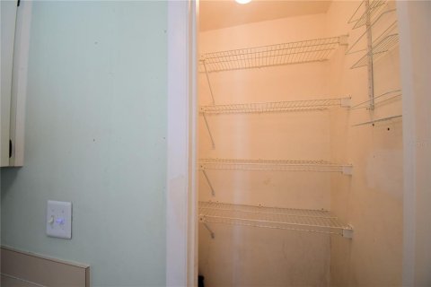 House in Winter Haven, Florida 3 bedrooms, 116.03 sq.m. № 2421781 - photo 18
