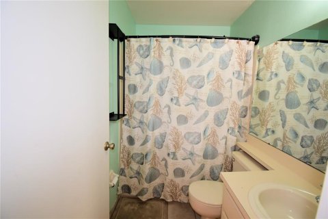 House in Winter Haven, Florida 3 bedrooms, 116.03 sq.m. № 2421781 - photo 28