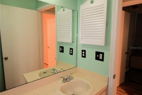 House in Winter Haven, Florida 3 bedrooms, 116.03 sq.m. № 2421781 - photo 29