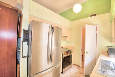 House in Winter Haven, Florida 3 bedrooms, 116.03 sq.m. № 2421781 - photo 16